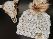 Load image into Gallery viewer, BEST SELLING BOBBLE BEANIE &gt; Oatmeal
